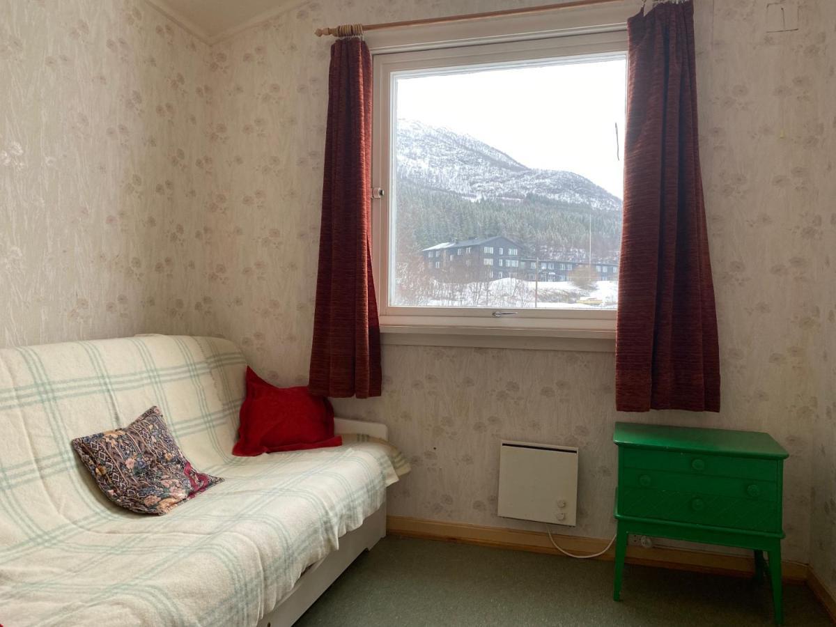 Koselig Hus Med Parkeringsplass Apartment *